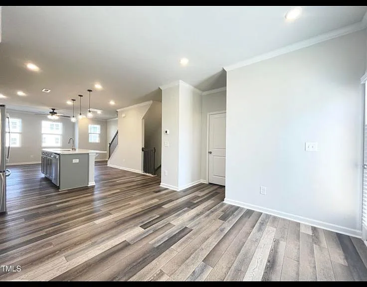 419 Carolina Springs Blvd — Photo 5