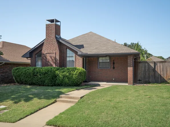 1810 Water Oak Dr, Lewisville, TX 75067