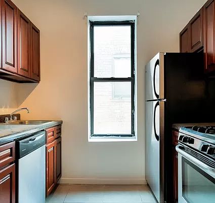 2nd image of 356 Saint Johns Pl #D3