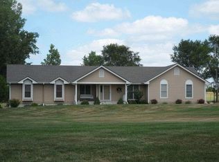 1824 NE 39th St, Topeka, KS 66617