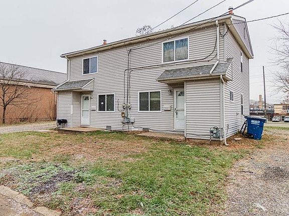 2nd image of 33020 Akron St