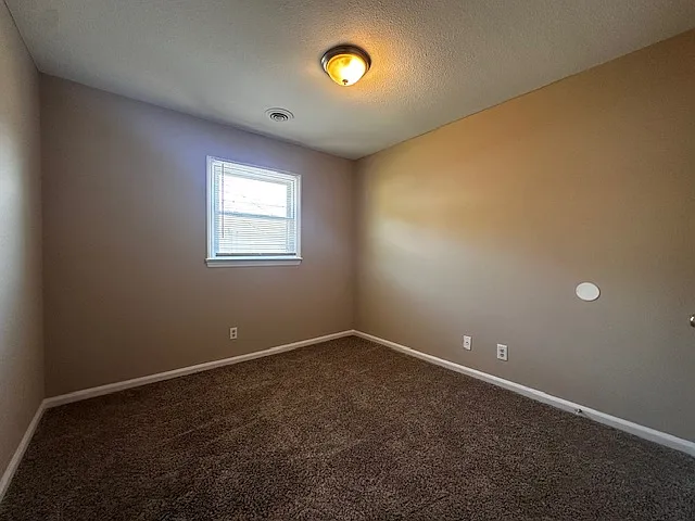 432 Homestead St #F — Photo 8