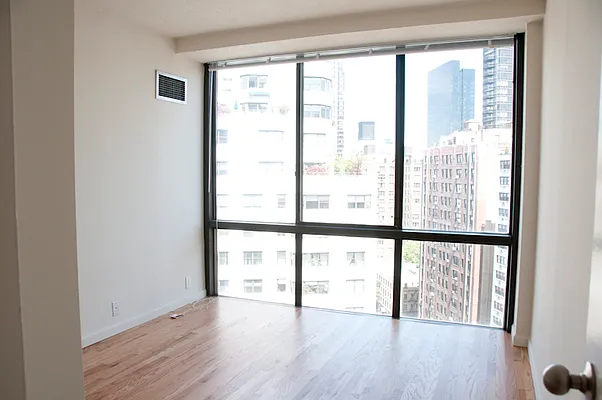 Rented by Weinberg Properties | media 3