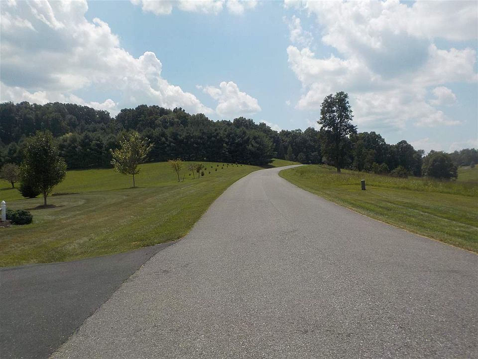 2nd image of 76 Mountain Dean Ln