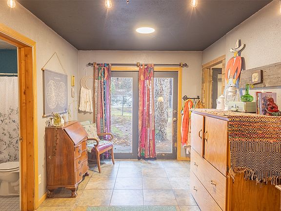 5th image of 15310 Lolo Creek Rd