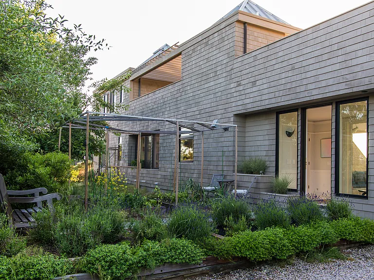 383 Cranberry Hole Rd — Photo 37