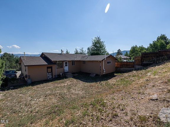 3rd image of 55 West DIAMOND