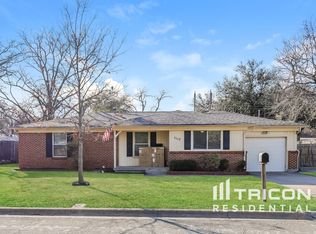 1117 Valentine St, Hurst, TX 76053