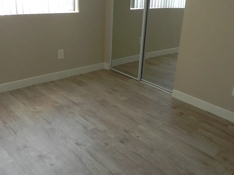 Chapman Villas Apartments — Photo 42