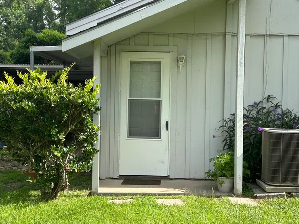 (undisclosed Address), Livingston, TX 77351