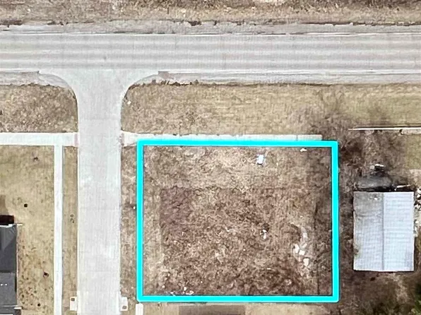 850 Thunder Gulch Rd, Iowa City, IA 52240