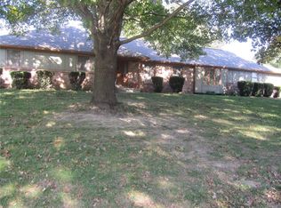 3 Wishbone Rd, Saint Joseph, MO 64506