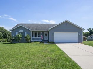 30694 Ashwood Dr, Granger, IN 46530