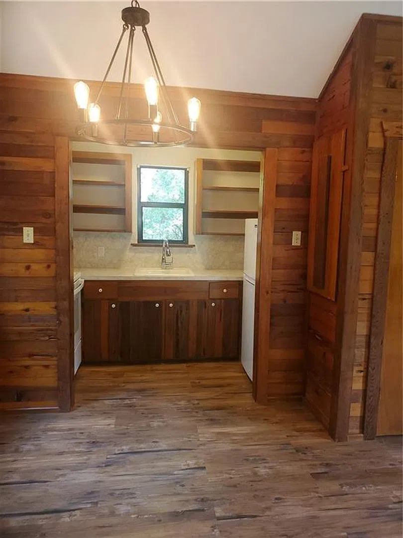 Cozy Cabin In Wimberley — Photo 3