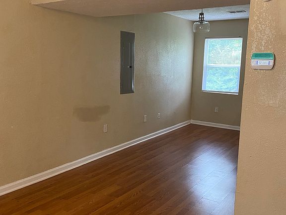 2nd image of 3720 Case St