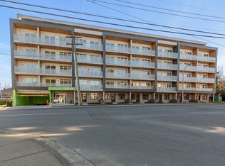 32110 Hillcrest Ave #205, Abbotsford, BC V2T1S4