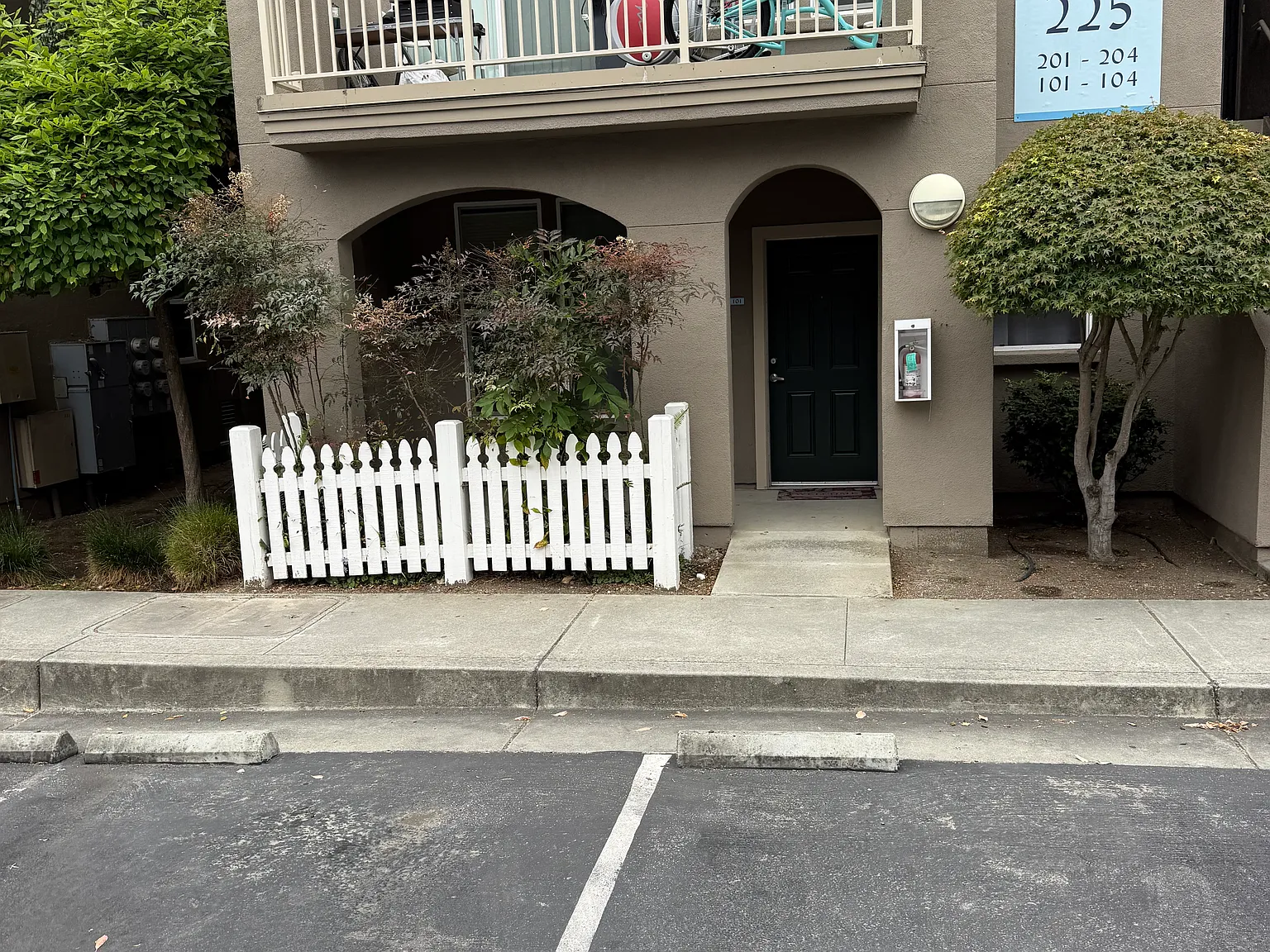 Studio, 477 sqft, $1,750 — Photo 1