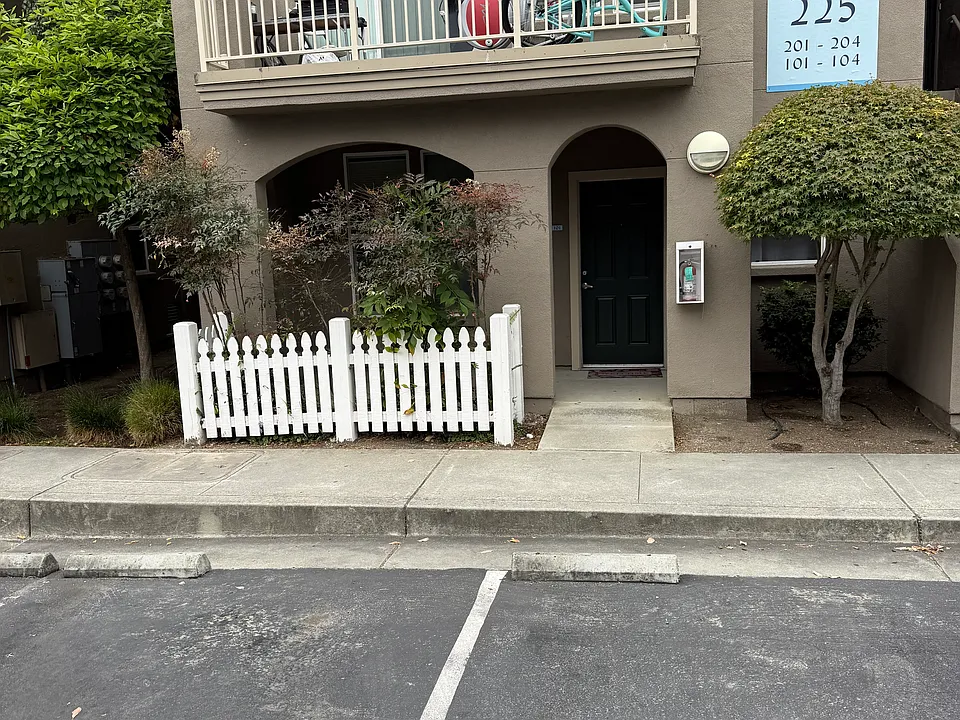 245 Pacifica Blvd #102