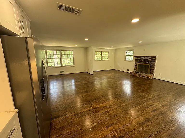 2395 Rhineland Ct — Photo 14