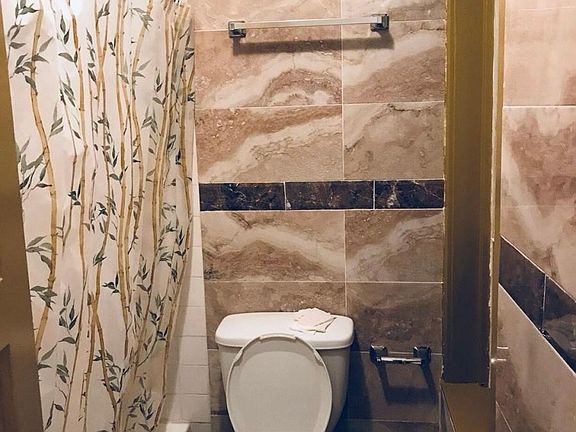 4th image of 1109 E Passyunk Ave #2FL
