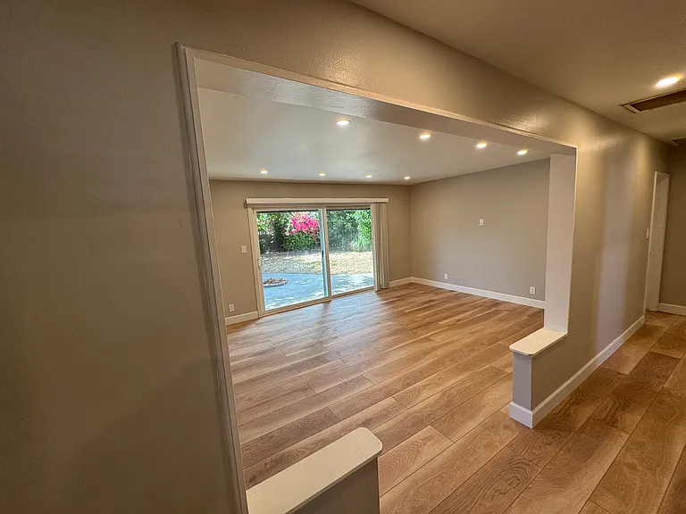 8606 Casaba Ave — Photo 24