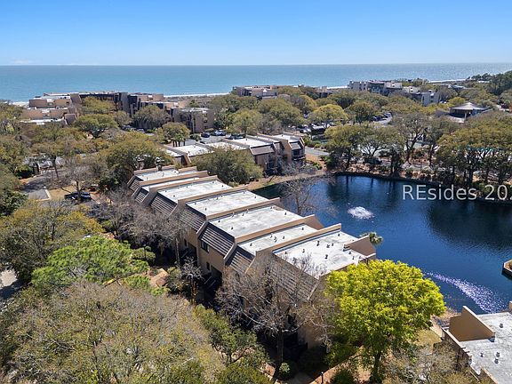 2nd image of 85 Folly Field Rd APT 134