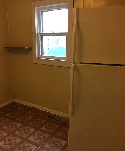 1308 Campbell Ave — Photo 2