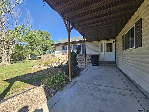 2nd image of 120 Crooked Creek Cir