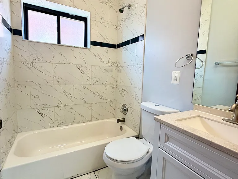 916 Whitelock St #200 — Photo 26
