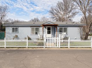 633 E Archwood Dr UNIT 63, Eagle Point, OR