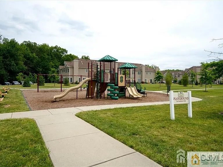 122 Morgan Way — Photo 31