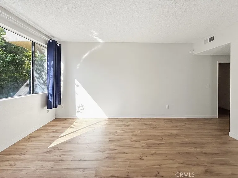 415 W Duarte Rd #2 — Photo 19