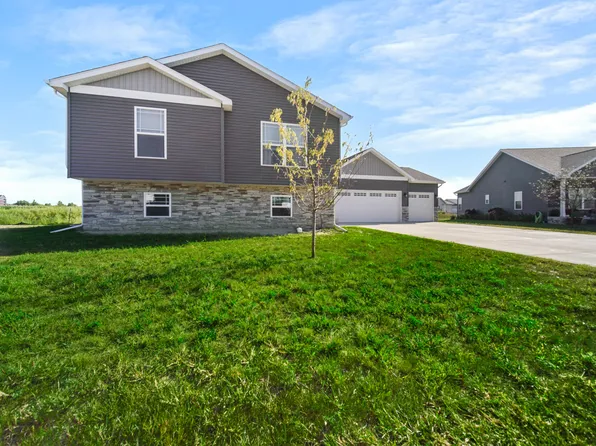 3815 Infield St, Portage, IN 46368