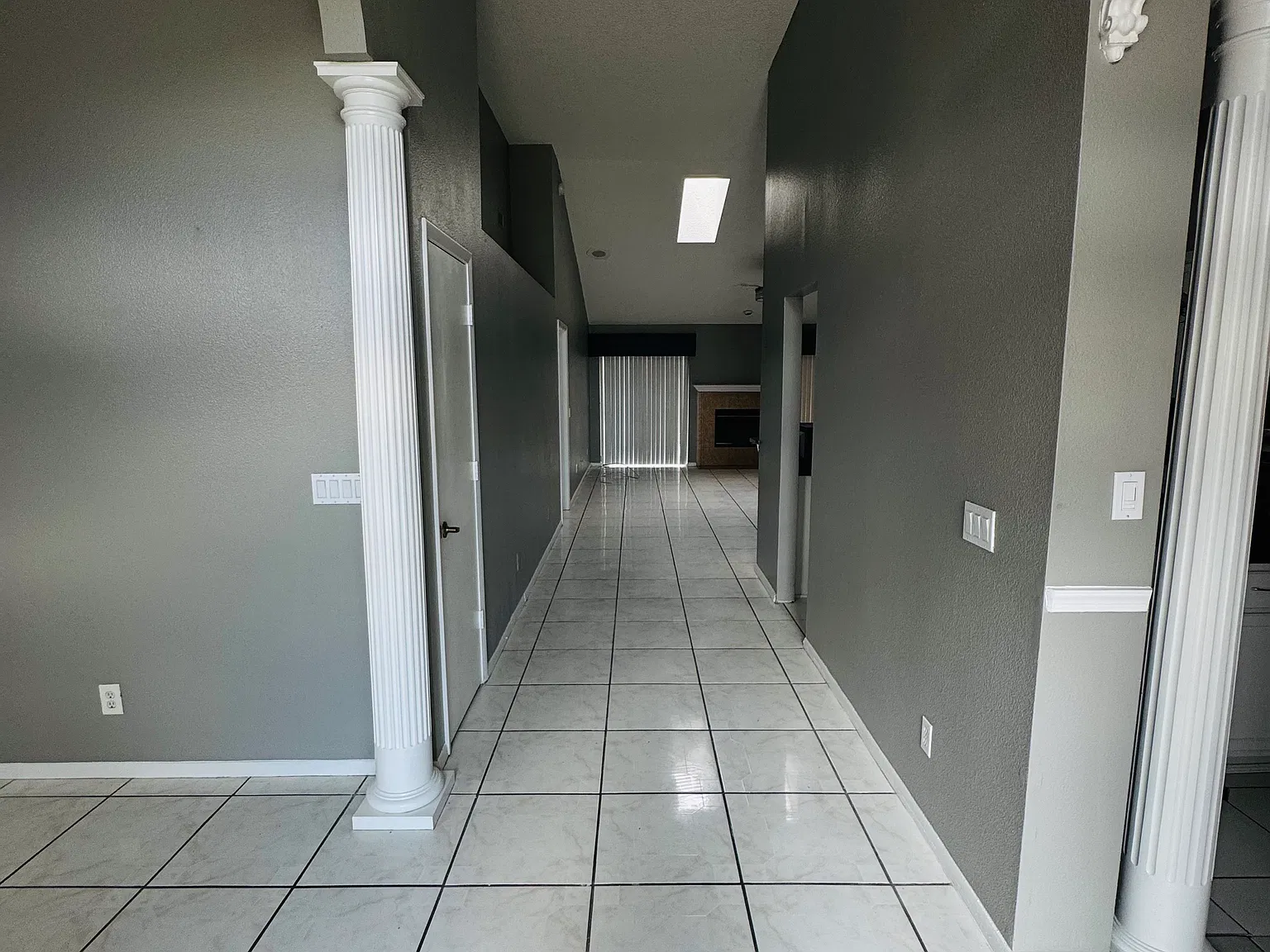 3 bed, 1948 sqft, $3,000 — Photo 3