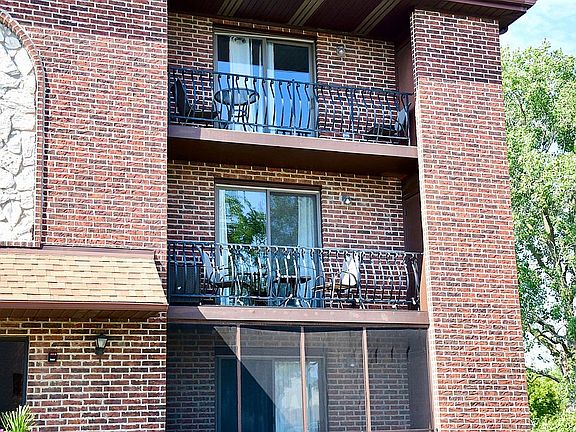 3rd image of 8124 168th Pl APT 2E