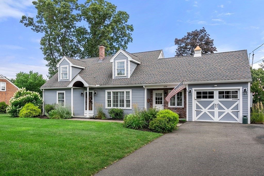 239 Winton St, Springfield, MA 01118 Zillow