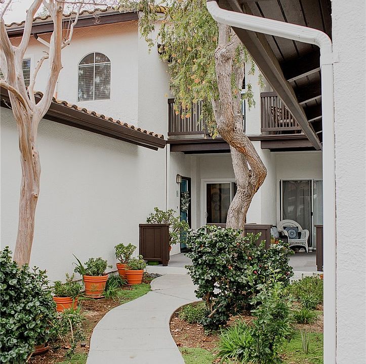 1st image of 5480 Spanish Oak Ln Unit B