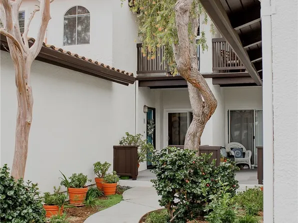 5480 Spanish Oak Ln Unit B, Oak Park, CA 91377