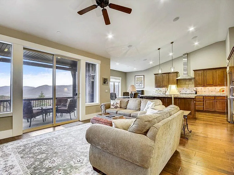 10223 N Rustler Ct — Photo 6