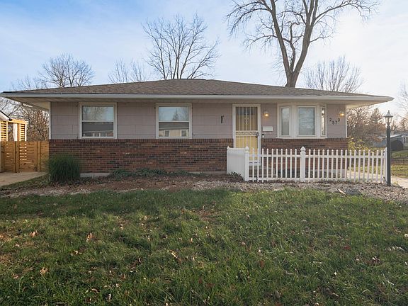 3rd image of 2573 Queenswood Ct