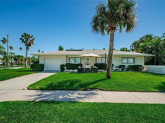 2nd image of 881 Lantana Ave