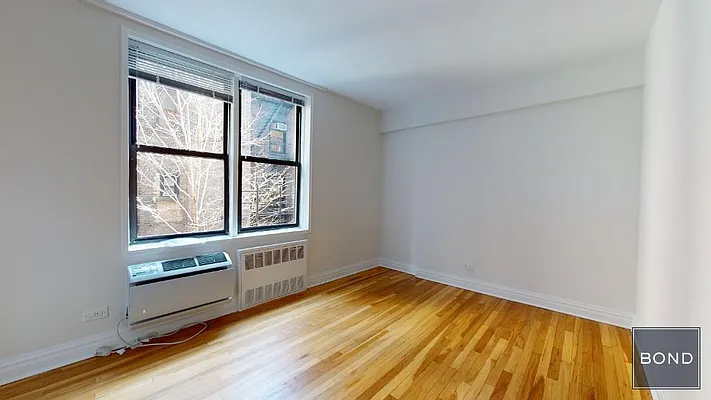 Rented by Bond New York | media 18