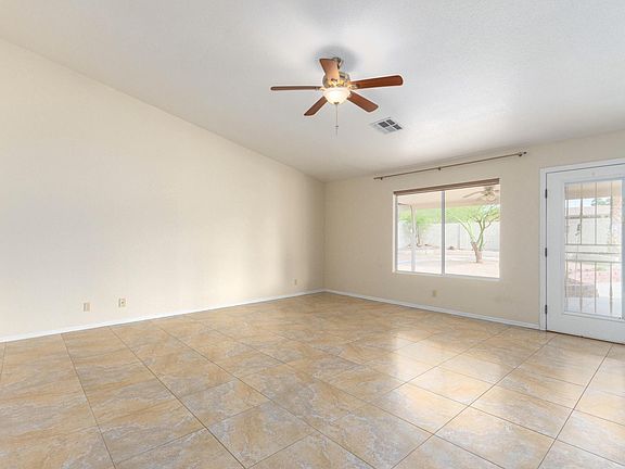 5th image of 933 N 94th Pl