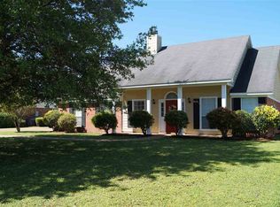 687 Olympic Dr, Flowood, MS 39232