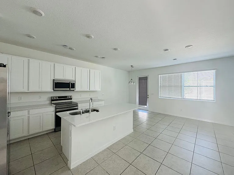 799 Longboat Dr — Photo 9