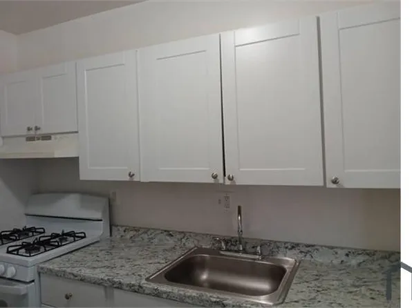5319 E St SE #955, Washington, DC 20019