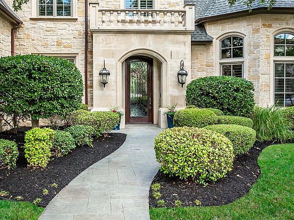 3rd image of 6397 Shady Oaks Dr