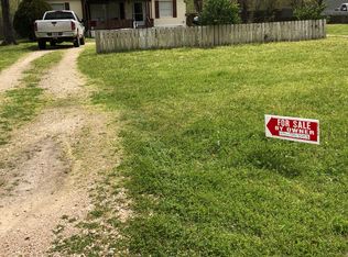 5701 Highline Dr, Montgomery, TX 77316