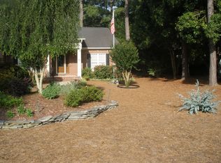 55 Oak Hills Rd, Pinehurst, NC 28374