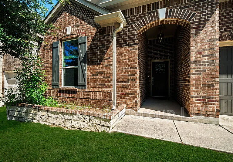 4610 Sebastian Oak — Photo 29
